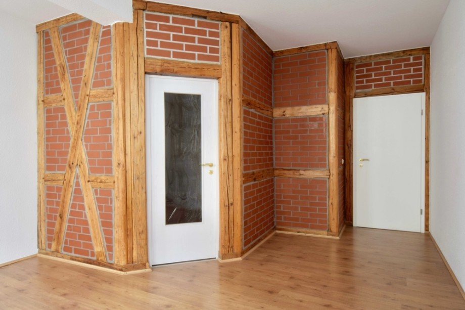 Fachwerkwand mit Zugang zum Badezimmer Maisonettewohnung Erfurt
