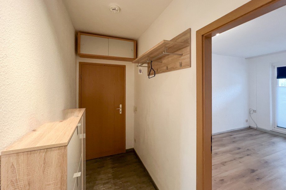 Teilm�blierter Flur Erdgeschosswohnung Erfurt / Melchendorf