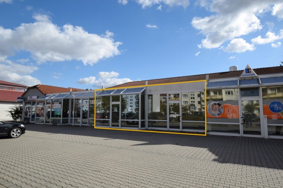 Au�enansicht mit Rahmen Ladenlokal Ichtershausen
