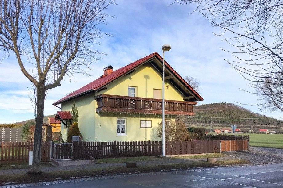 EFH mit sch�nen Grundst�ck Einfamilienhaus Drei Gleichen OT M�hlberg