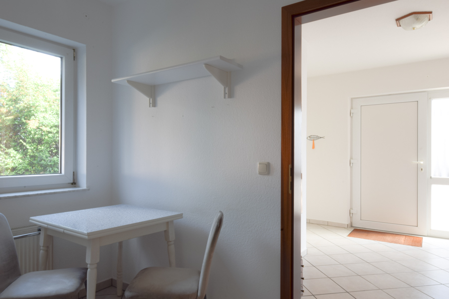 Blick von der K�che in dne Flur Doppelhaush�lfte Erfurt/ Salomonsborn
