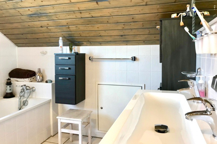 Badezimmer- modern und wohnlich Einfamilienhaus Arnstadt/ Marlishausen