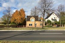 EFH in der Weimarischen Stra�e Kleines Wohnhaus mit gro�em Potential