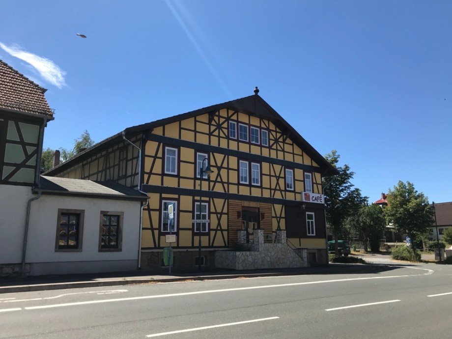 Nohra mit Vogel ;-) Haus Nohra