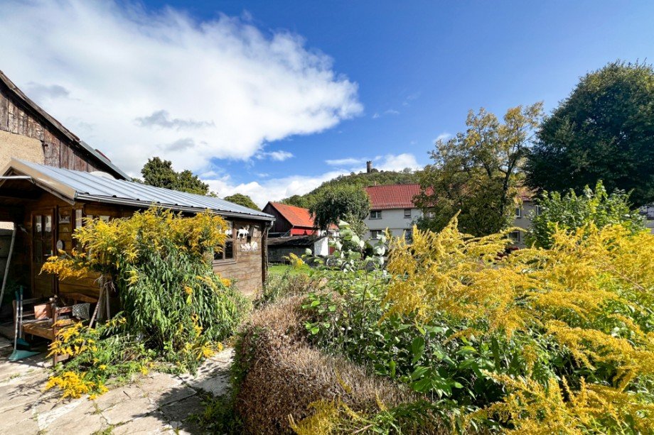 Blick vom Garten zur M�hlburg Einfamilienhaus Drei Gleichen / M�hlberg