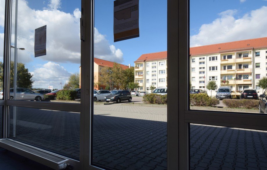 Blick nach drau�en Ladenlokal Ichtershausen