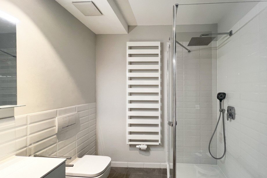 Traumbad mit bodentiefer Dusche Erdgeschosswohnung Arnstadt