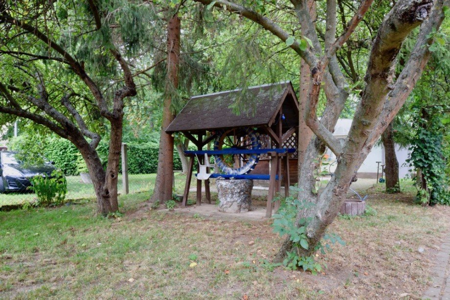 Garten mit Dekobauten Einfamilienhaus Kutzleben / L�tzens�mmern
