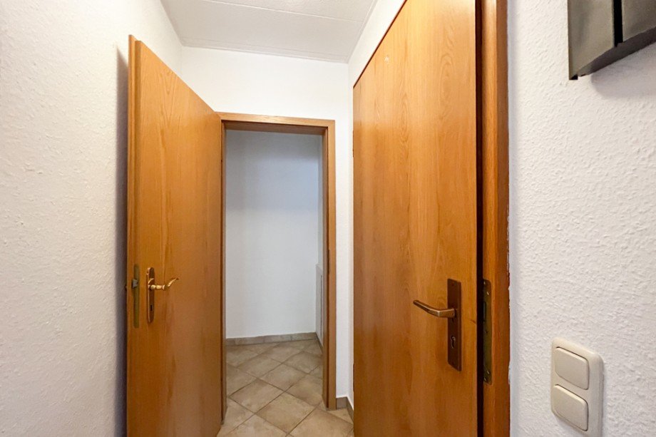 Flur mit Abstellkammer Erdgeschosswohnung Nesse- Apfelst�dt / Kornhochheim