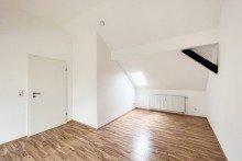 Gro�e Elternschlafzimmer Familienfreundliche Maisonettewohnung mit Balkon & EBK in der Kr�mpfervorstadt