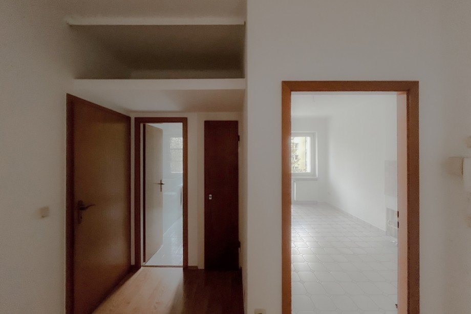 Blick vom Flur in die K�che Etagenwohnung Erfurt / Kr�mpfervorstadt
