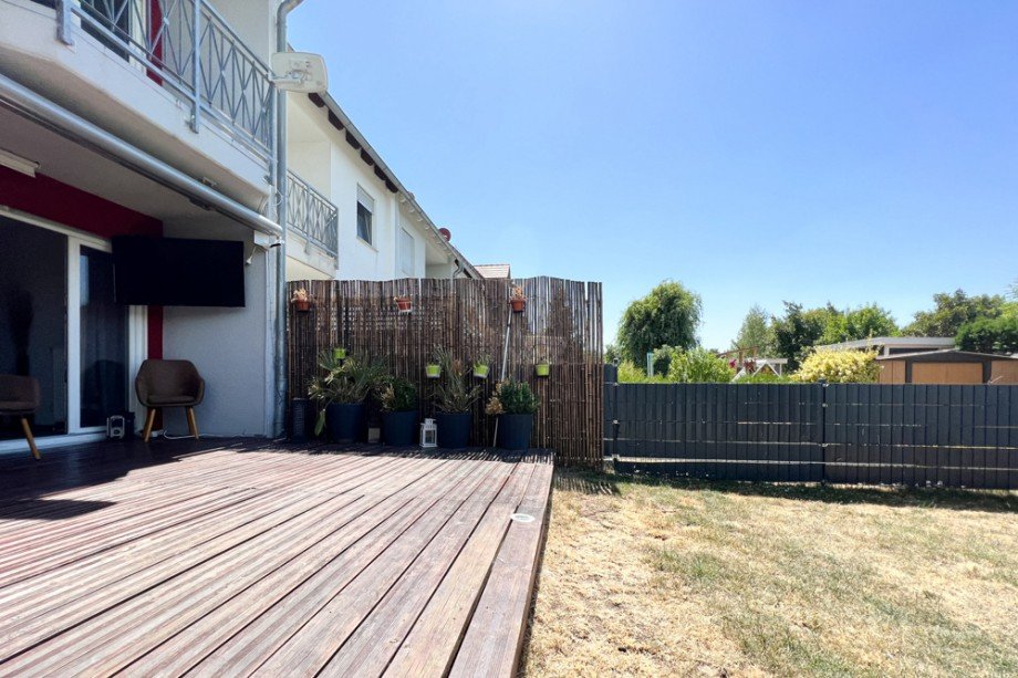 Garten mit Platz f�r Ihre Ideen Reihenmittelhaus Erfurt/ Frienstedt