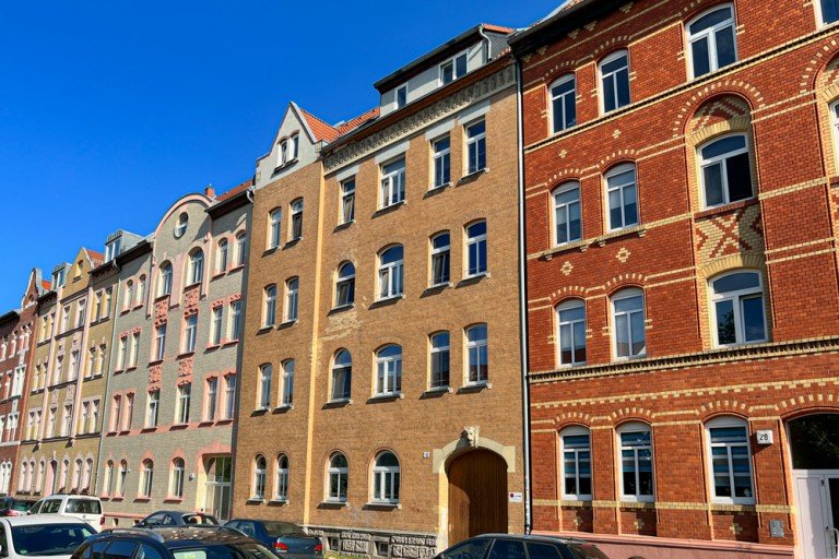 2 Etagenwohnungen im 1.OG Erfurt Etagenwohnung Sch�n geschnittene 3- Raumwohnung mit Balkon (vermietet) im 1.OG