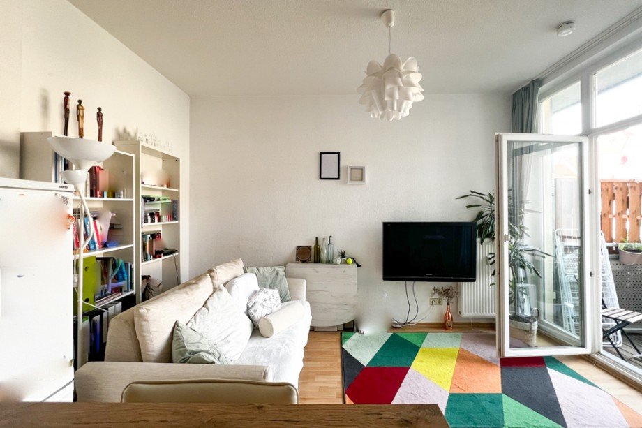 Wohnzimmer mit Balkon Etagenwohnung Erfurt / Altstadt