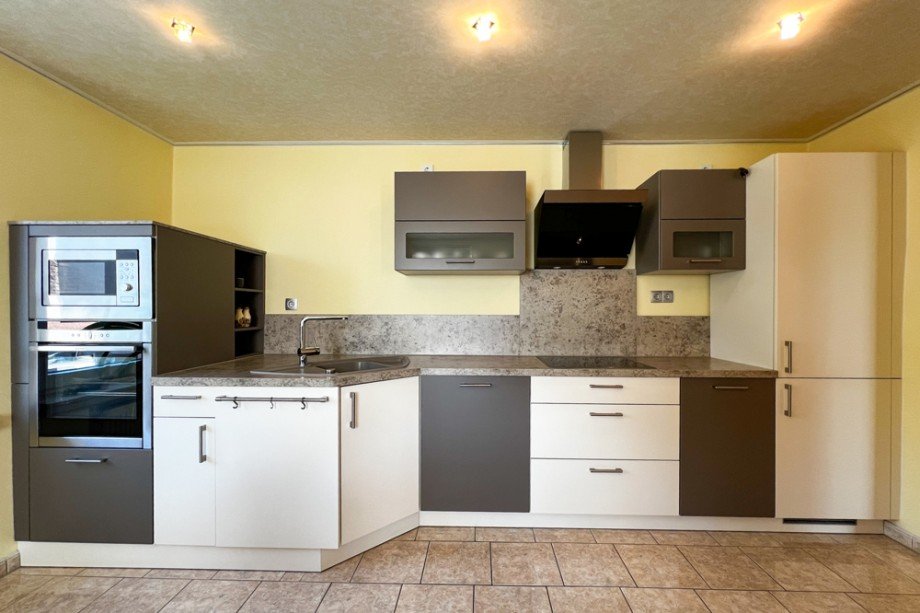 Perfekt eingepasste Einbauk�che Einfamilienhaus Kleinm�lsen