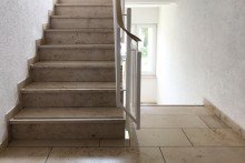 Treppenhaus Gepflegte Zweiraumwohnung mit Balkon & Garage in Erfurt Niedernissa