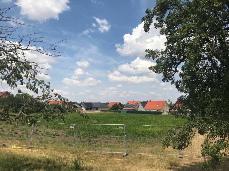 Blick von der Landstra�e Einfamilienhaus Berlstedt