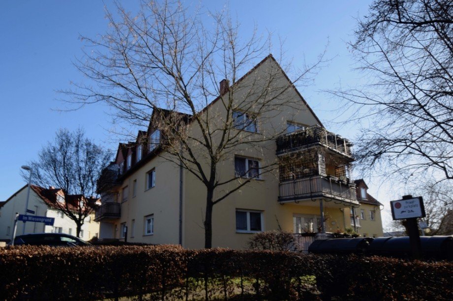 Gepflegte Wohnanlage_Wohnen im Gr�nen Dachgeschosswohnung Erfurt