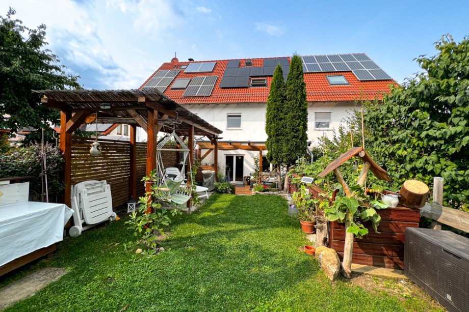 Garten hinter dem Haus Reihenmittelhaus Grammetal