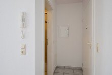 Wohnungsflur Moderne 1Raumwohnung mit Loggia, Pantryk�che & Stellplatz