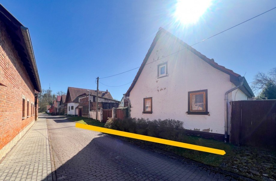 Stra�enfront des Grundst�cks Einfamilienhaus Erfurt / Molsdorf