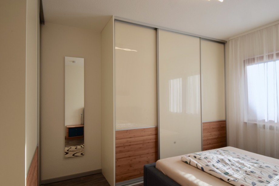 Einbauschr�nke im Schlafzimmer Einfamilienhaus Erfurt