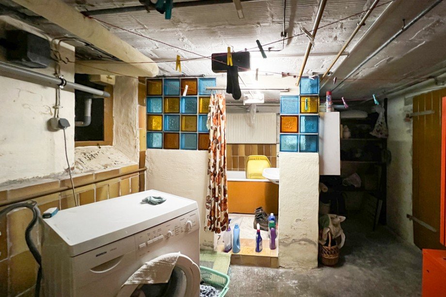 Waschhaus im Keller Doppelhaush�lfte Unstrut- Hainich /Gro�engottern