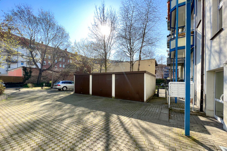 Garagen im Innenhof Dachgeschosswohnung Erfurt