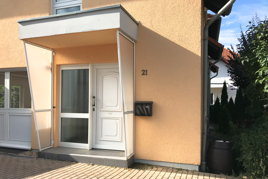 Hauseingang Doppelhaush�lfte Erfurt/ Salomonsborn