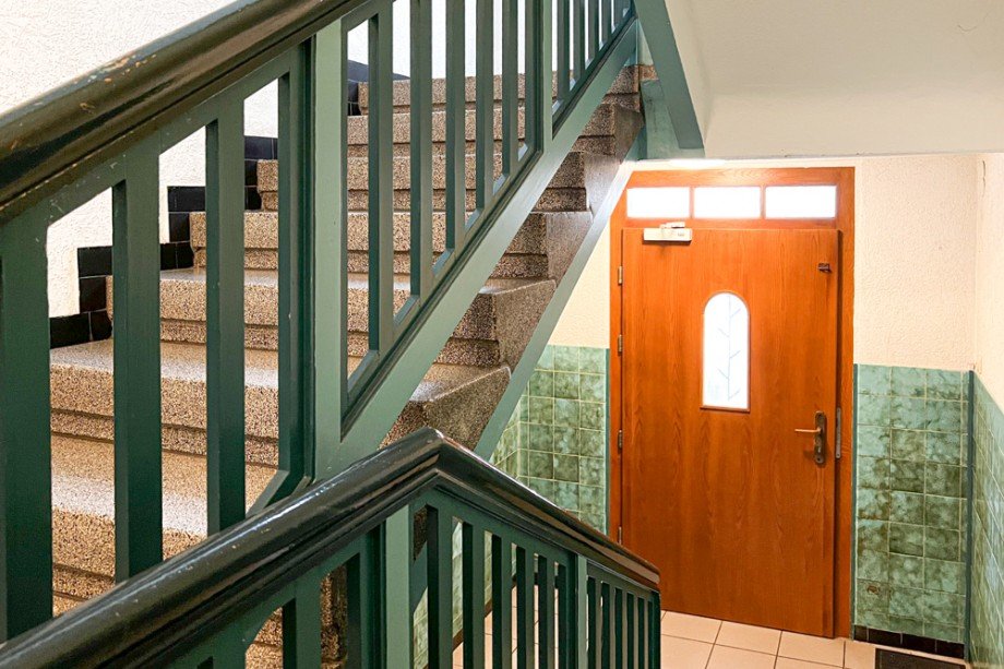 Hauseingangst�r Etagenwohnung Erfurt / Kr�mpfervorstadt