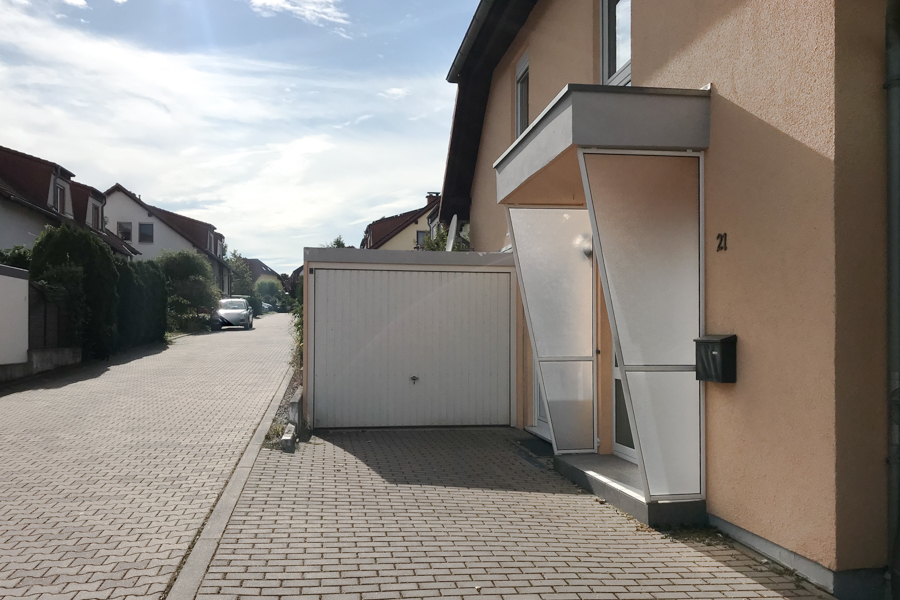 Eingangsbereich EFH Doppelhaush�lfte Erfurt/ Salomonsborn