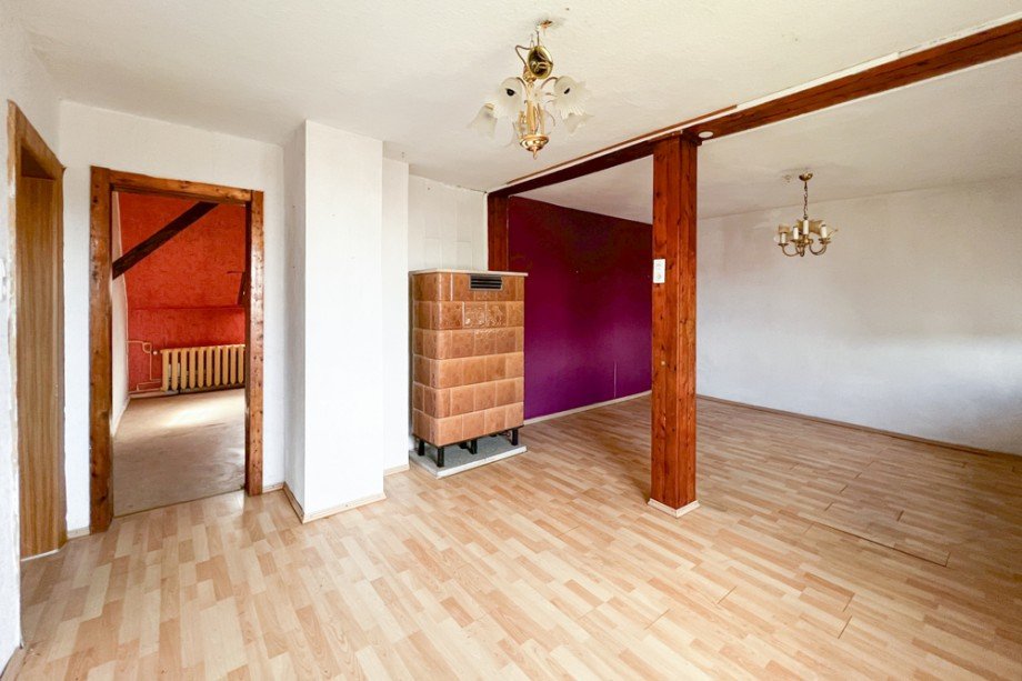 Wohnzimmer im Obergeschoss Mehrfamilienhaus Bretleben
