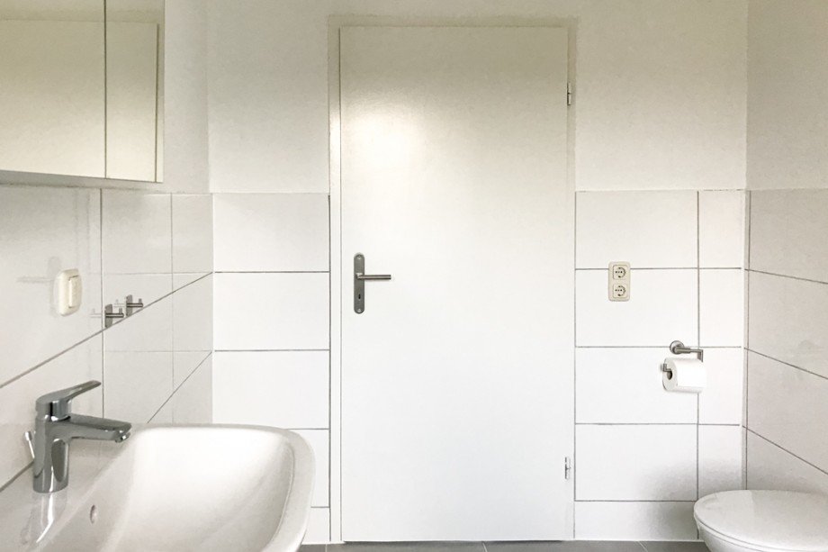 Klassisch modernisiertes Badezimmer Erdgeschosswohnung Erfurt