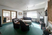 Wohnzimmer Perfektes Familiendomizil- Einfamilienhaus in Erfurt Niedernissa