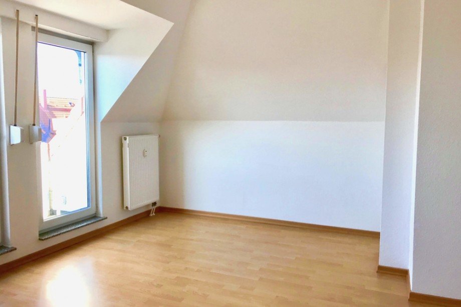 Wohnzimmer mit Ecken und Kanten Etagenwohnung Erfurt