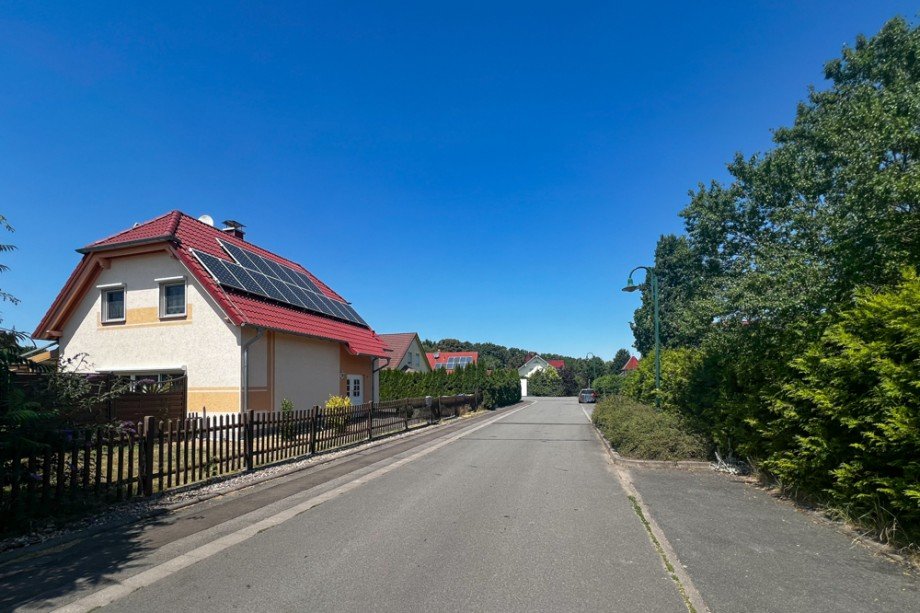 Ruhige Anwohnerstra�e Einfamilienhaus Herbsleben