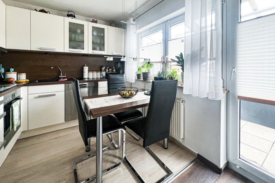 K�che mit Balkon Dachgeschosswohnung Erfurt / Urbich