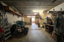Garage mit Blick ins Bonuszimmer Perfektes Familiendomizil- Einfamilienhaus in Erfurt Niedernissa
