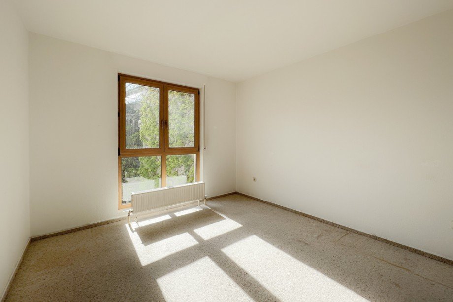 Schlafzimmer Etagenwohnung Erfurt/ Niedernissa