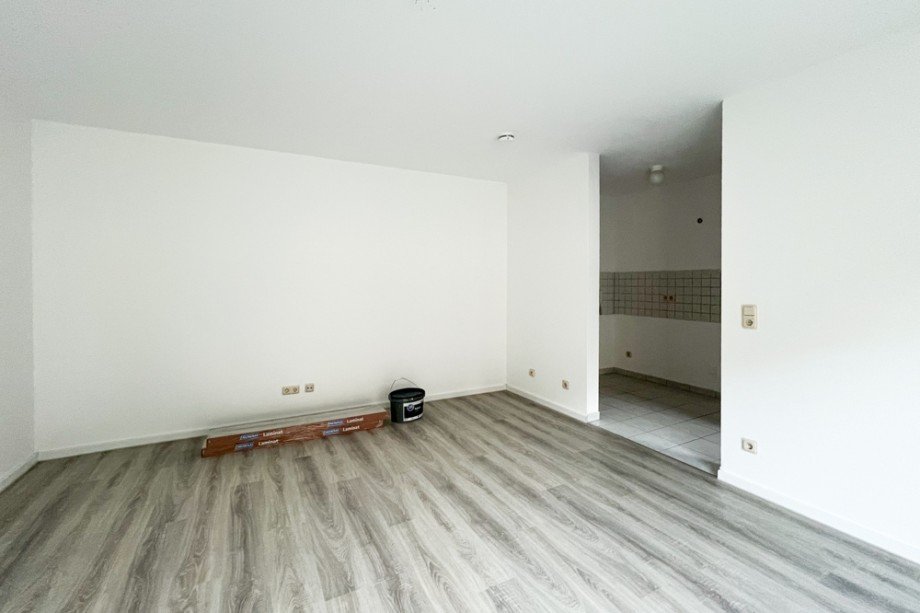 Blick vom Zimmer in die K�che Etagenwohnung Herbsleben
