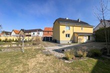 EFH mit gro�em Garten Liebevoll saniertes Bauernhaus mit Hinterhaus & Garten in Erfurt/ Bindersleben
