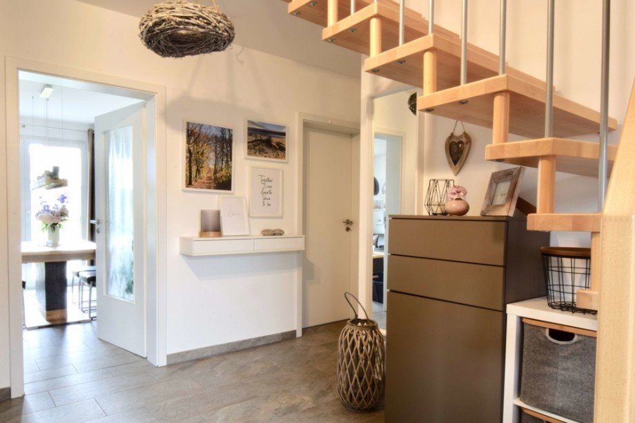 Gem�tlicher Eingangsbereich im EG Einfamilienhaus Arnstadt / Marlishausen
