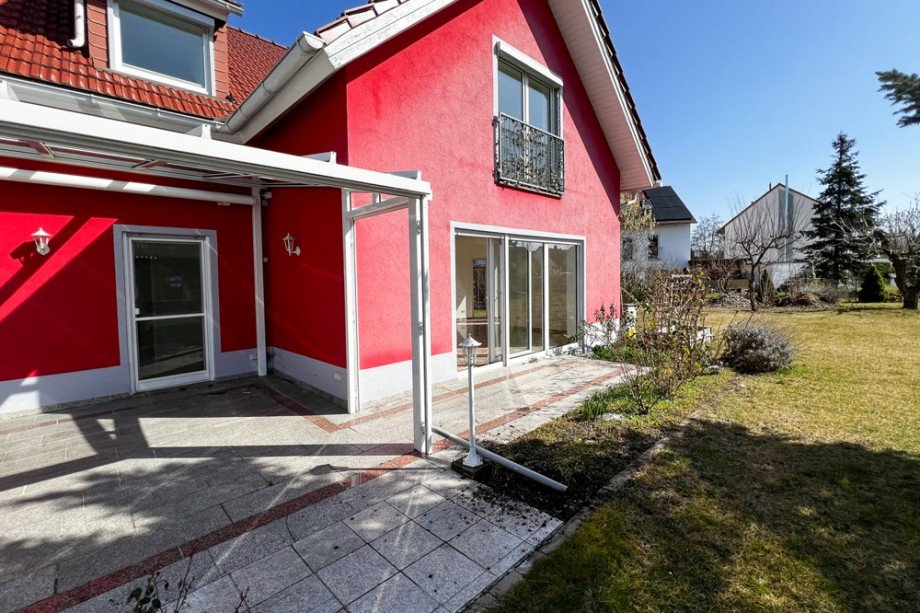 Gesch�tzte Terrasse mit Bedachung Einfamilienhaus Erfurt / Stotternheim