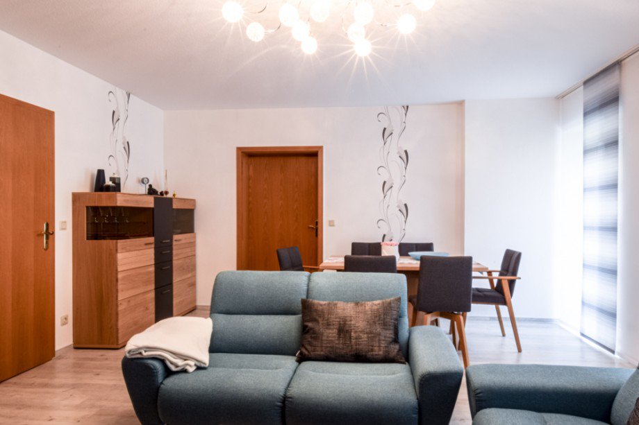 Gro�es Wohnzimmer zum Wohlf�hlen Erdgeschosswohnung Herbsleben