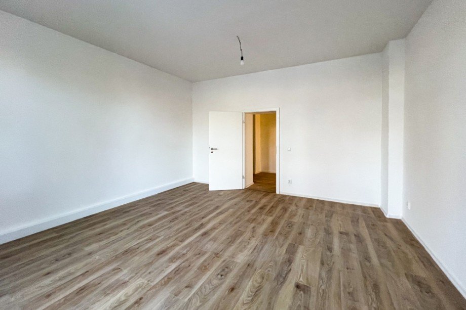 2. gro�e, modernisierte Zimmer Erdgeschosswohnung Erfurt / L�bervorstadt