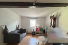Kleines Schlafzimmer stra�enseitig Liebevoll modernisiertes Bauernhaus mit separatem Garten