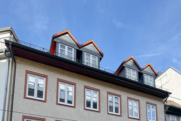 Dachgeschosswohnung in der Altstadt Erfurt Dachgeschosswohnung Charmante 2- Raumwohnung mit Balkon & offener K�che in der Erfurter Altstadt