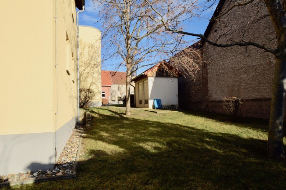 Gepflegter Garten ums Haus Erdgeschosswohnung Erfurt / Dittelstedt