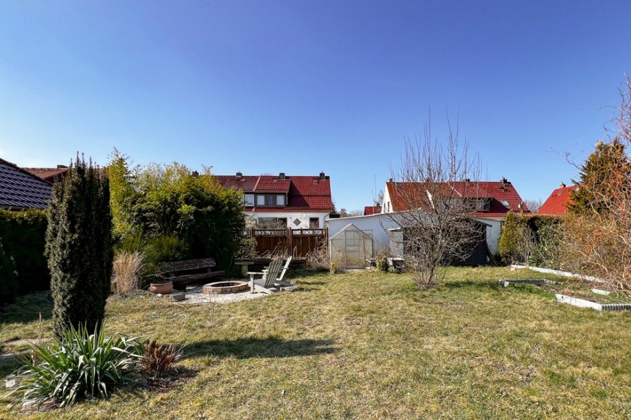 Feuerstelle, Gew�chshaus und Gartenschuppen Einfamilienhaus Ohrdruf