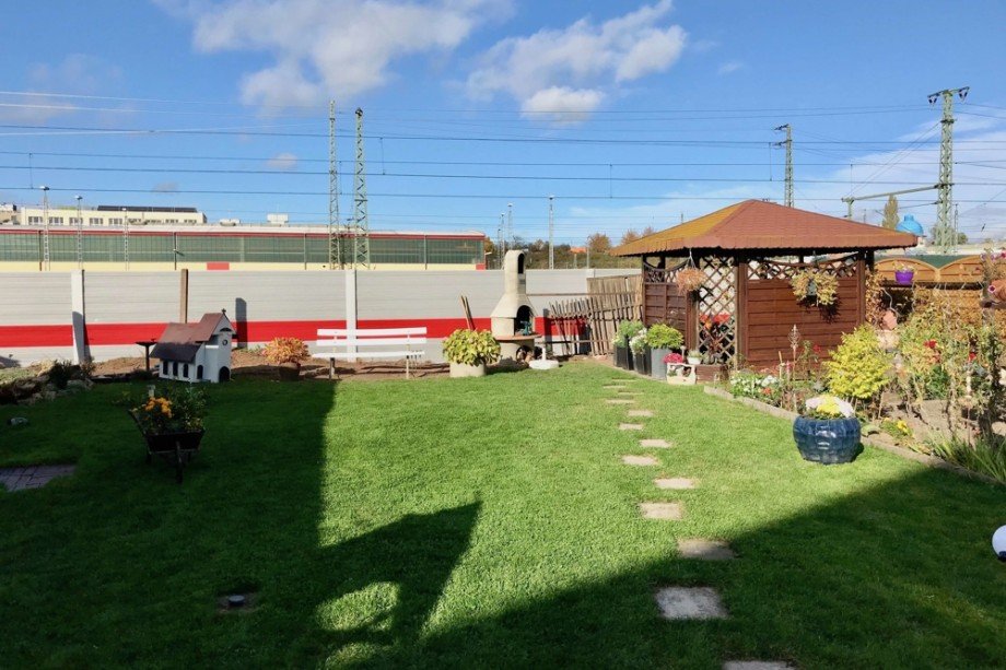 Gepflegter Gemeinschaftsgarten Etagenwohnung Erfurt